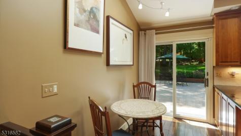 5 Johanna Lane Watchung NJ 07069