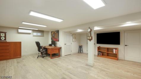 5 Johanna Lane Watchung NJ 07069