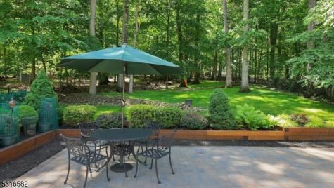 5 Johanna Lane Watchung NJ 07069