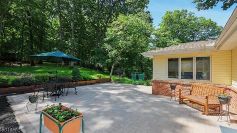 5 Johanna Lane Watchung NJ 07069