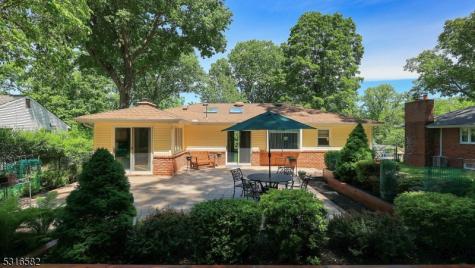 5 Johanna Lane Watchung NJ 07069