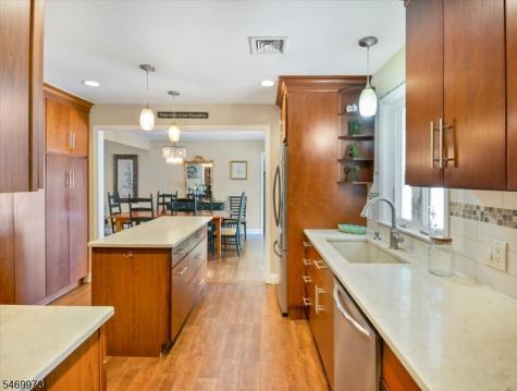 63 Sun Valley Way Morris Plains NJ 07950