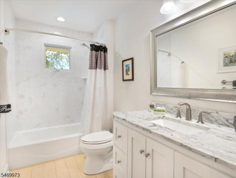 63 Sun Valley Way Morris Plains NJ 07950