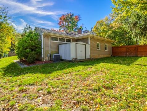 63 Sun Valley Way Morris Plains NJ 07950
