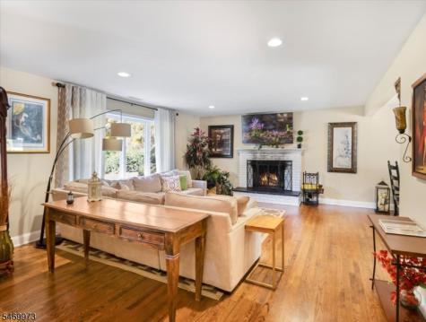 63 Sun Valley Way Morris Plains NJ 07950