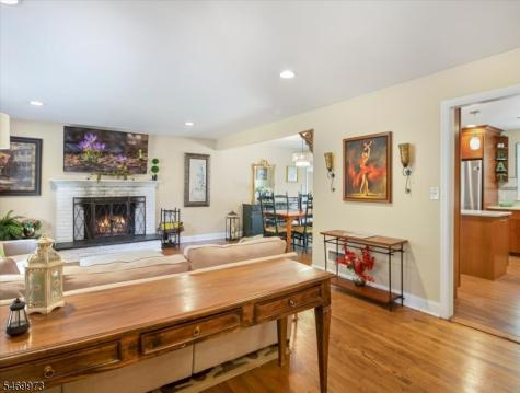63 Sun Valley Way Morris Plains NJ 07950