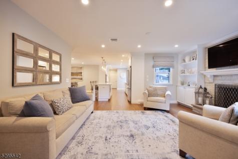 18 Marguerite Lane Montville NJ 07082