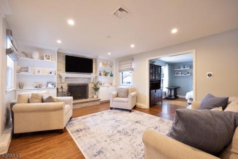 18 Marguerite Lane Montville NJ 07082