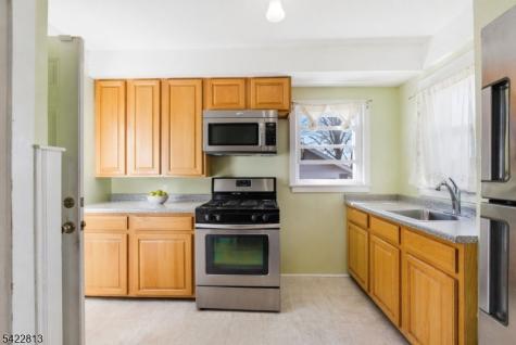 566 Chapman Street Hillside NJ 07205
