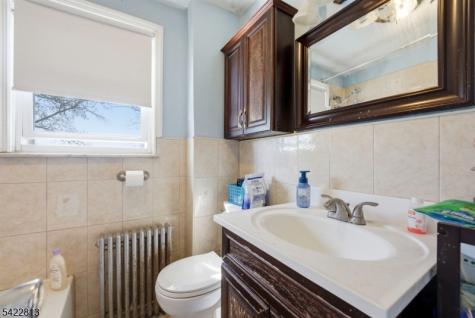 566 Chapman Street Hillside NJ 07205