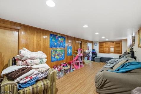 566 Chapman Street Hillside NJ 07205