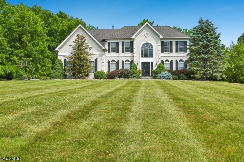 9 Steeplechase Lane Franklin NJ 08802