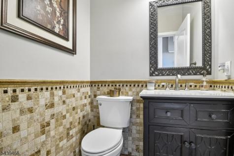 9 Steeplechase Lane Franklin NJ 08802