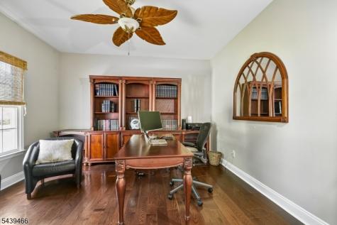 9 Steeplechase Lane Franklin NJ 08802