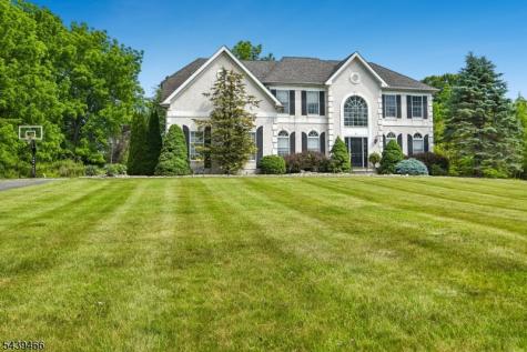 9 Steeplechase Lane Franklin NJ 08802