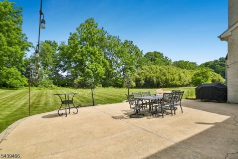 9 Steeplechase Lane Franklin NJ 08802
