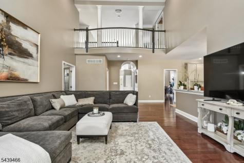 9 Steeplechase Lane Franklin NJ 08802