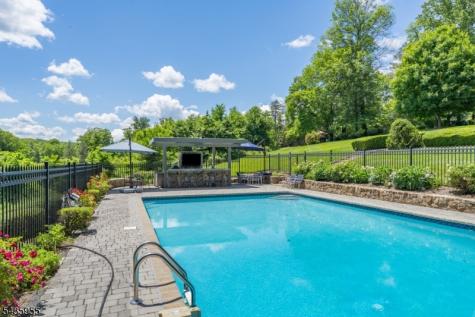 43 Knox Hill Road Morris NJ 07960