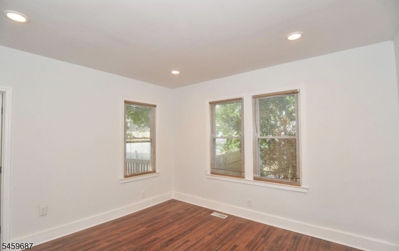 280 Seneca Place Plainfield NJ 07062