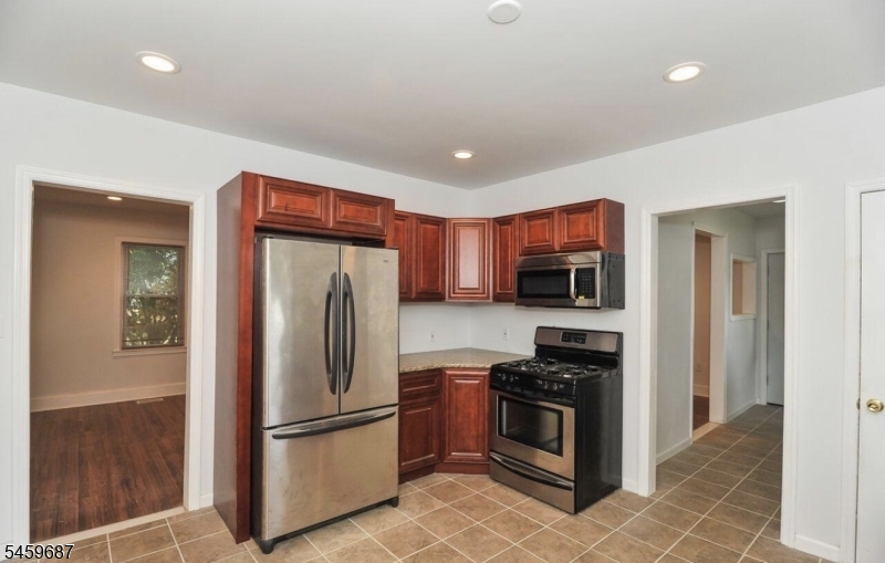 280 Seneca Place Plainfield NJ 07062