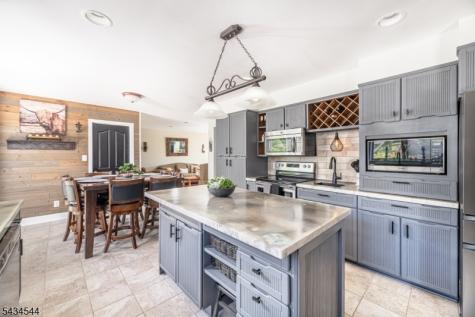 4 Campbell Drive Hardyston NJ 07419