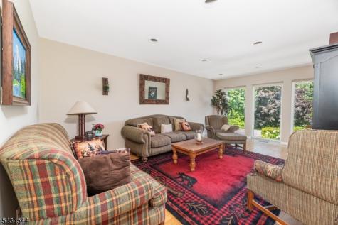 4 Campbell Drive Hardyston NJ 07419