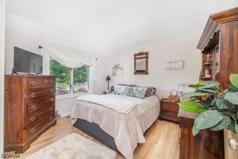 4 Campbell Drive Hardyston NJ 07419