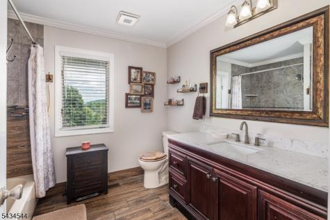 4 Campbell Drive Hardyston NJ 07419