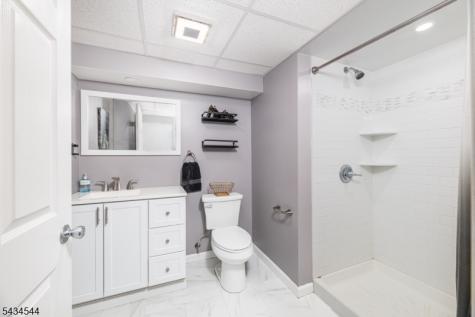 4 Campbell Drive Hardyston NJ 07419
