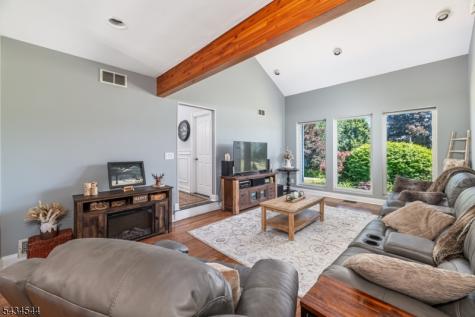 4 Campbell Drive Hardyston NJ 07419