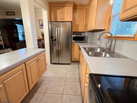 23 Ferro Monte Avenue Roxbury NJ 07847