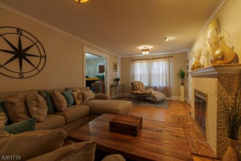 826 Cross Avenue Elizabeth NJ 07208