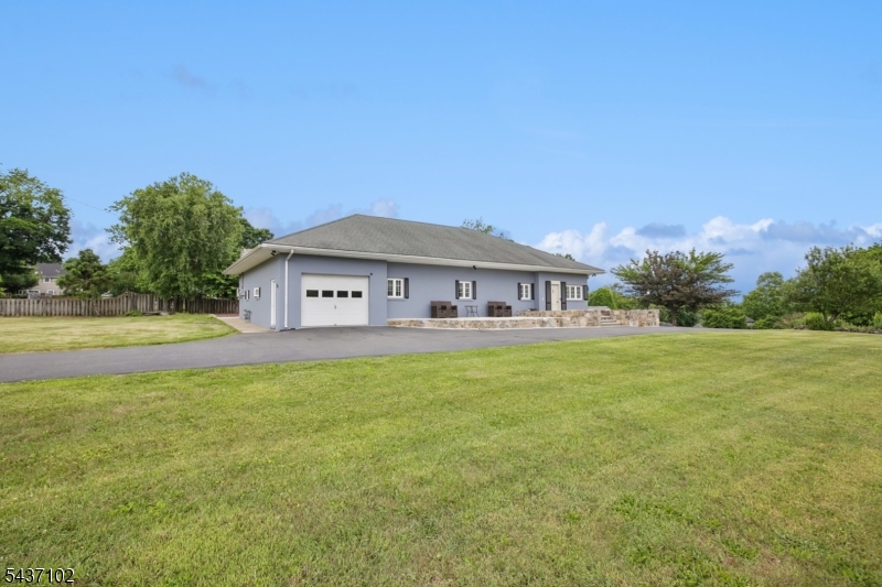 52 Charlestown Road Hampton NJ 08827