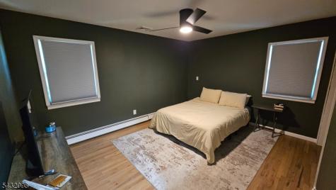 8 Hillside Road Mansfield NJ 07840