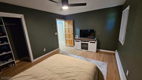 8 Hillside Road Mansfield NJ 07840