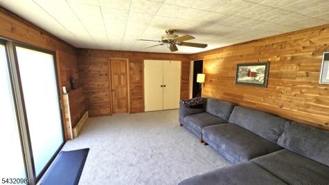 8 Hillside Road Mansfield NJ 07840