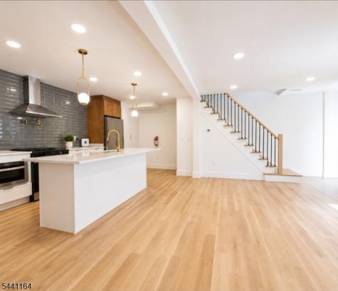 7 Pierce Avenue Jersey City NJ 07307