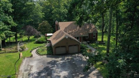 41 Millbrook Stillwater Road Hardwick NJ 07825