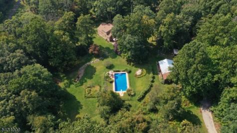 41 Millbrook Stillwater Road Hardwick NJ 07825