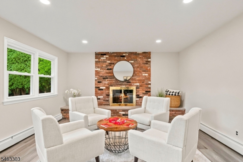 22 Marguerite Lane Montville NJ 07082