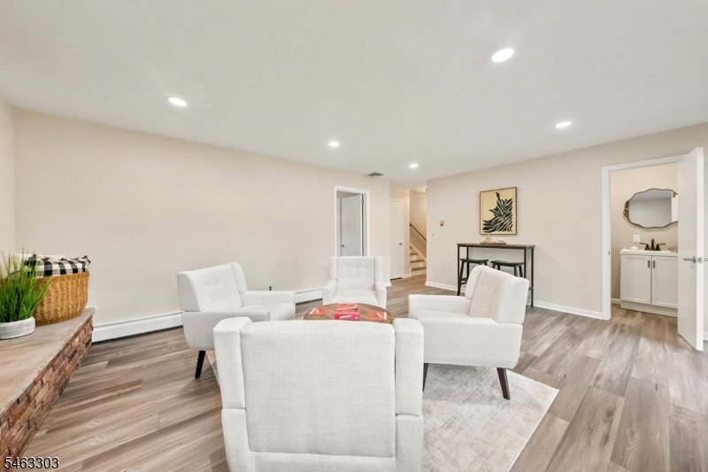 22 Marguerite Lane Montville NJ 07082