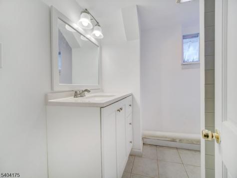 812 Washington Avenue Linden NJ 07036