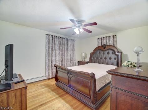 812 Washington Avenue Linden NJ 07036
