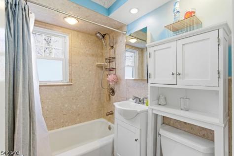 201 Floyd Street Belleville NJ 07109