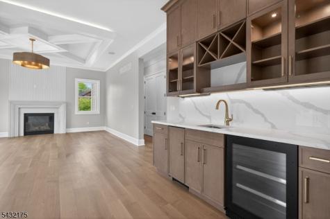 2 Ravinn Lane Warren NJ 07059