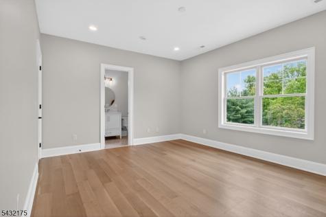 2 Ravinn Lane Warren NJ 07059
