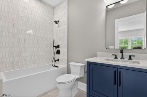 2 Ravinn Lane Warren NJ 07059