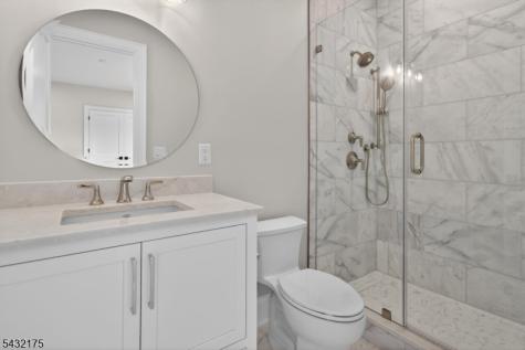 2 Ravinn Lane Warren NJ 07059