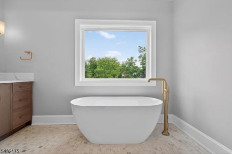 2 Ravinn Lane Warren NJ 07059