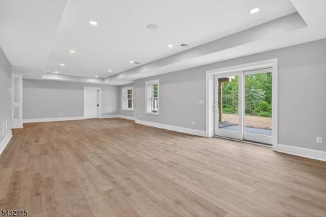 2 Ravinn Lane Warren NJ 07059